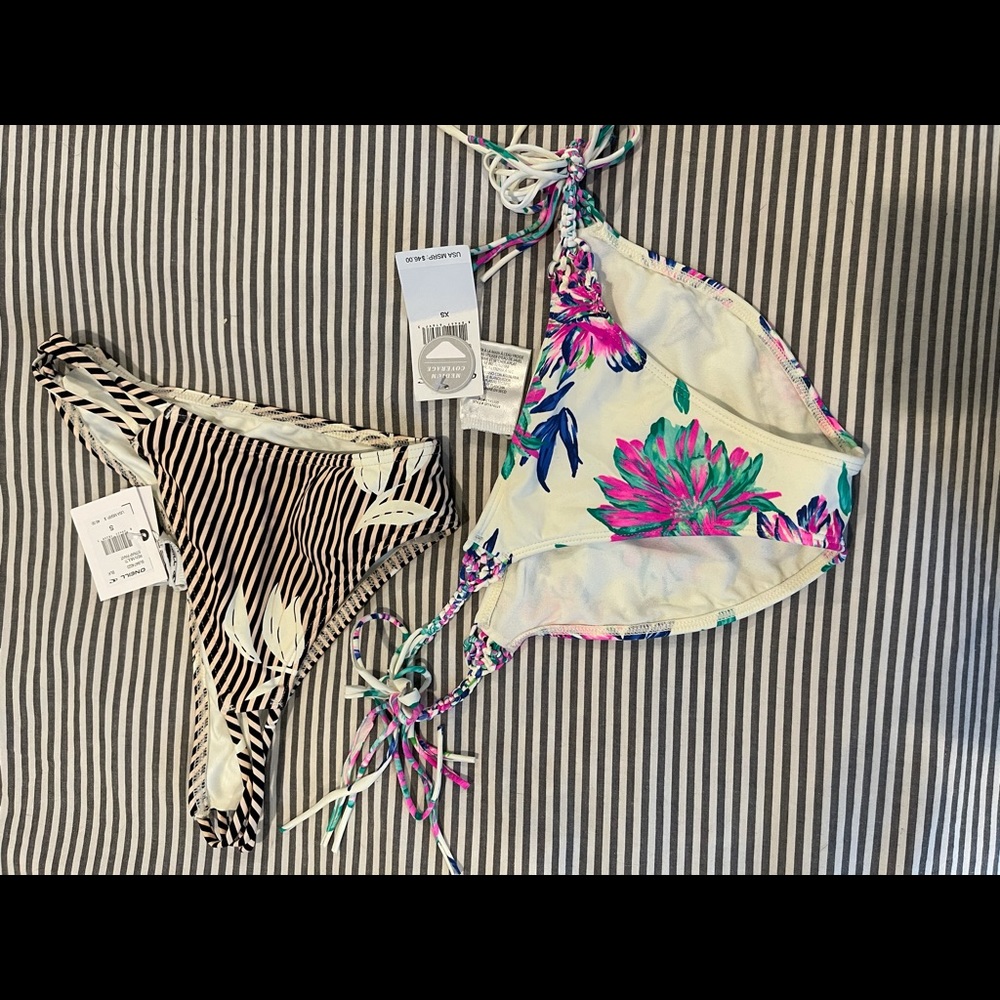 O’Neill woman’s bottoms both size small